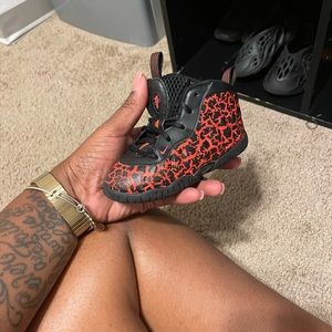 All size 7c in great condition.